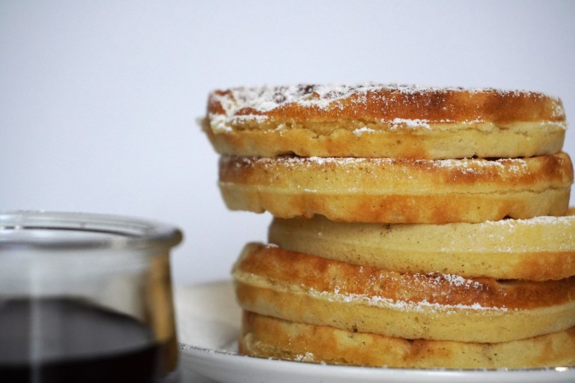 mini waffles hazeleyesmom.com